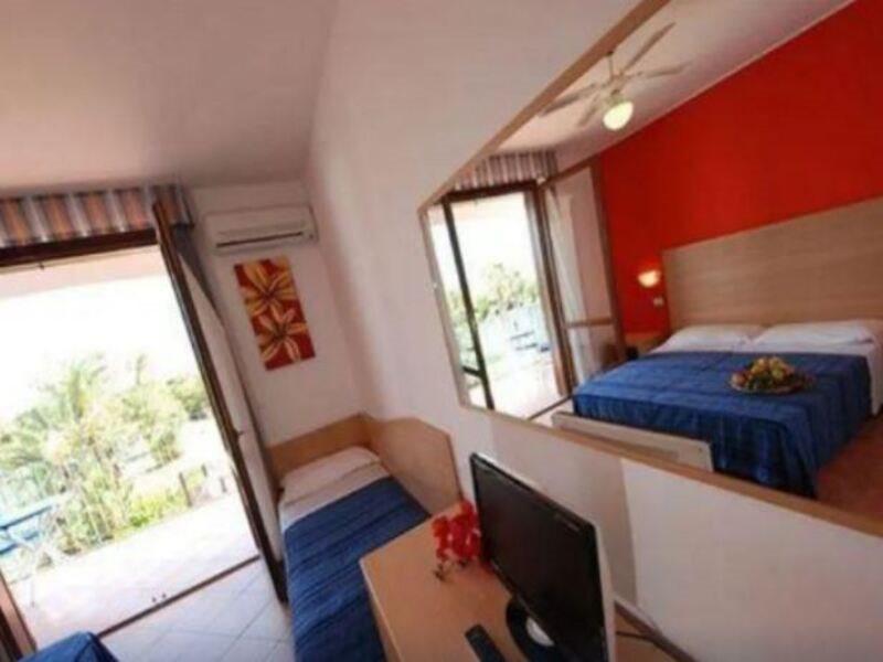 Hotel Club Santa Sabina 토레 산타 사비나 외부 사진