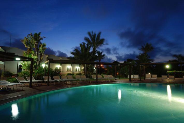 Hotel Club Santa Sabina 토레 산타 사비나 외부 사진