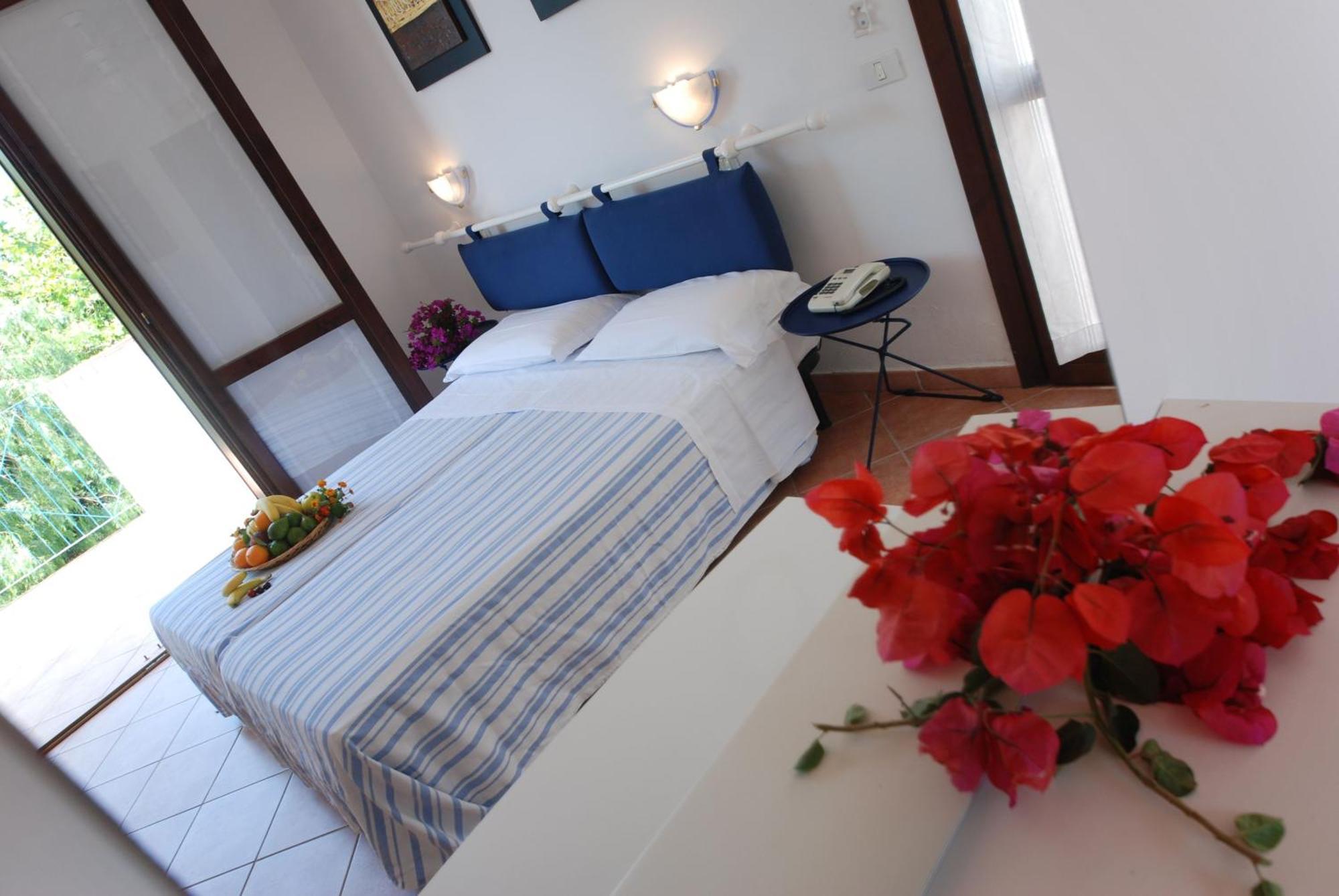 Hotel Club Santa Sabina 토레 산타 사비나 외부 사진